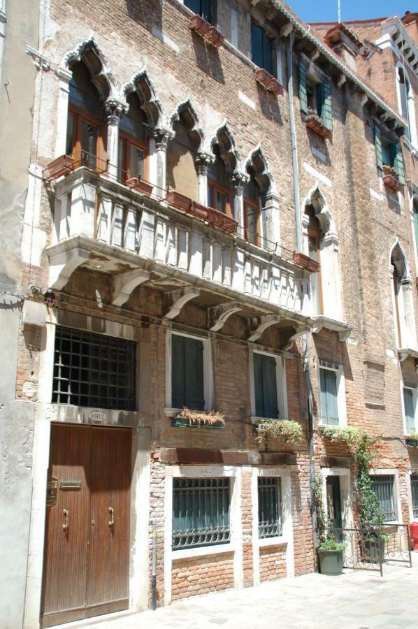 Residenza Ofelia Διαμέρισμα Βενετία Εξωτερικό φωτογραφία